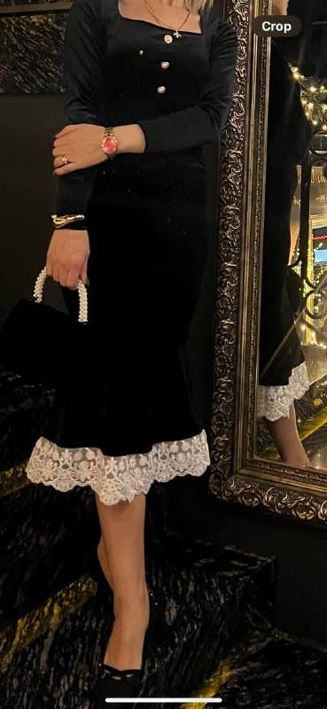 Черное платье с кружевом размер S