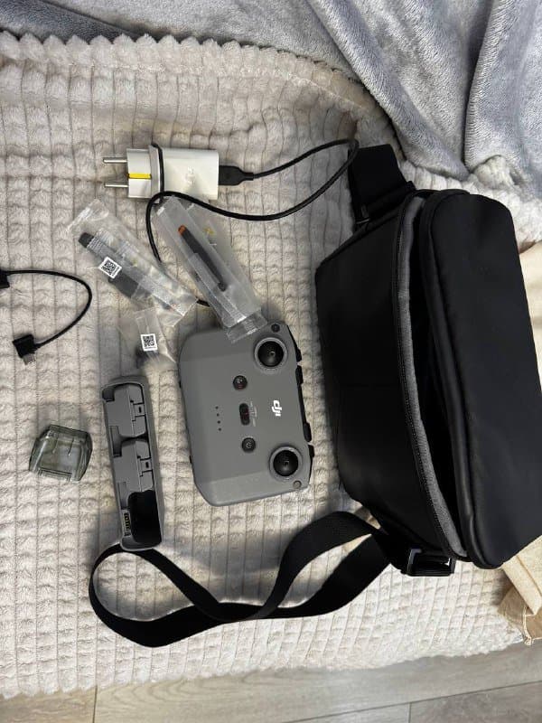 DJI MINI 2 ΠΊΠΎΠΌΠΏΠ»Π΅ΠΊΡ Ρ ΠΏΡΠ»ΡΡΠΎΠΌ, Π±Π°ΡΠ°ΡΠ΅ΡΠΌΠΈ, Π»ΠΎΠΏΠ°ΡΡΡΠΌΠΈ ΠΈ Π·Π°ΡΡΠ΄ΠΊΠΎΠΉ