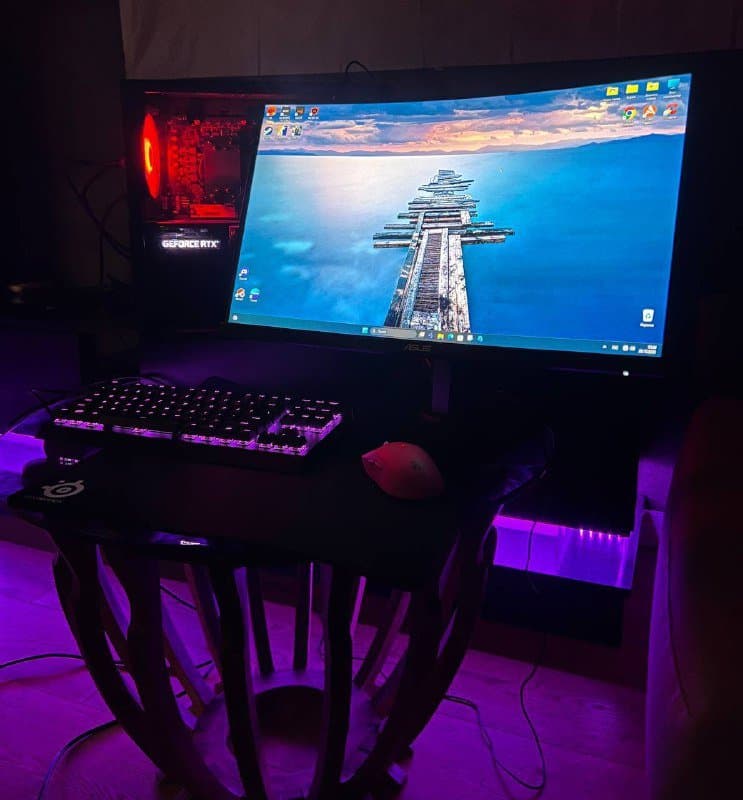 ΠΠ³ΡΠΎΠ²ΠΎΠΉ ΠΠ Ρ ΠΌΠΎΠ½ΠΈΡΠΎΡΠΎΠΌ, ΠΊΠ»Π°Π²ΠΈΠ°ΡΡΡΠΎΠΉ, ΠΌΡΡΠΊΠΎΠΉ