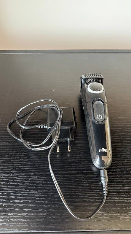 Π’ΡΠΈΠΌΠΌΠ΅Ρ Braun Ρ Π·Π°ΡΡΠ΄ΠΊΠΎΠΉ