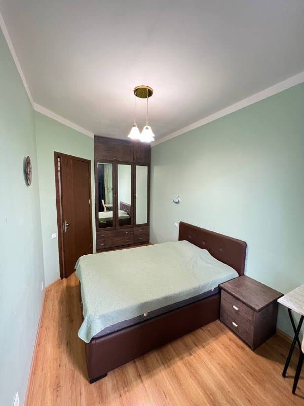 Кровать с матрасом 130x200