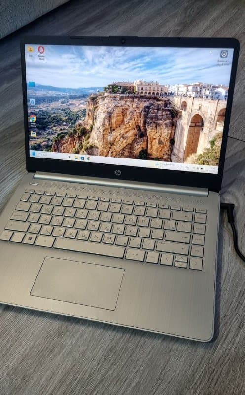 Ноутбук HP 14