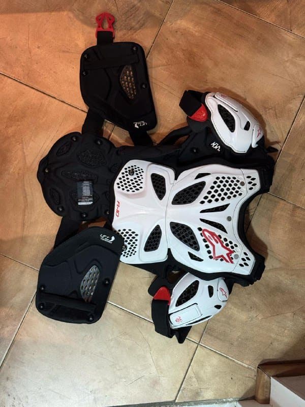 Защита груди Alpinestars A-10 Full Chest Protector