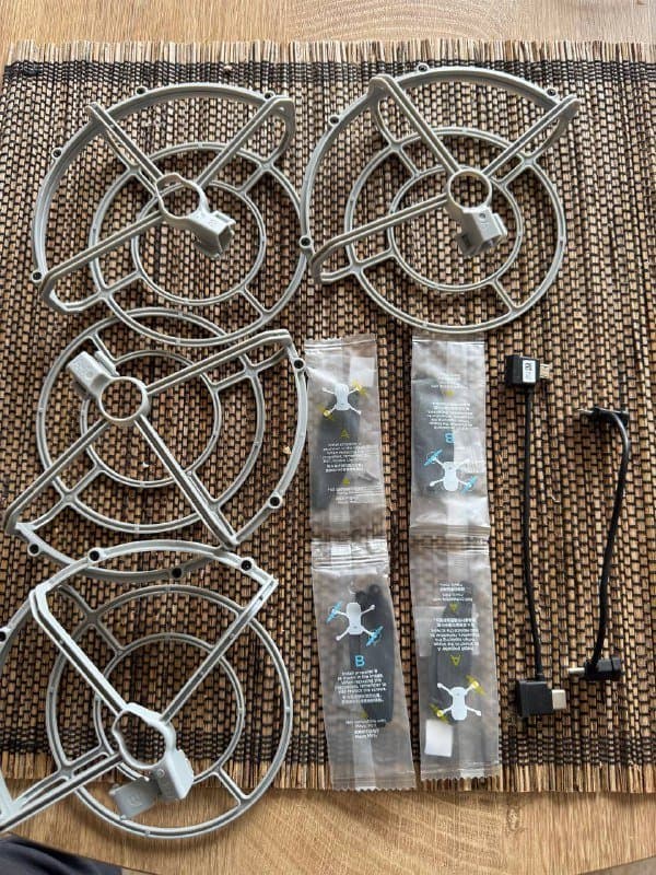 Лопасти, защитные чехлы и кабели для DJI mini 2