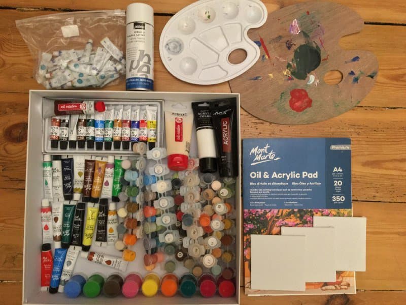 Набор масляных и акриловых красок, холсты, палитры, пад