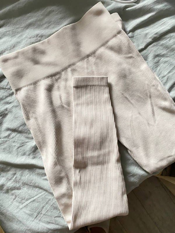 Женские лосины в рубчик молочного цвета