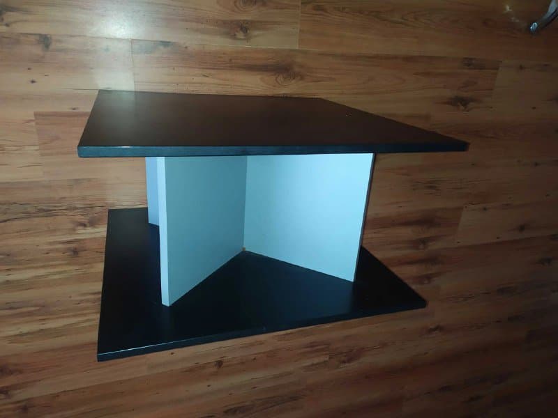 Журнальный столик